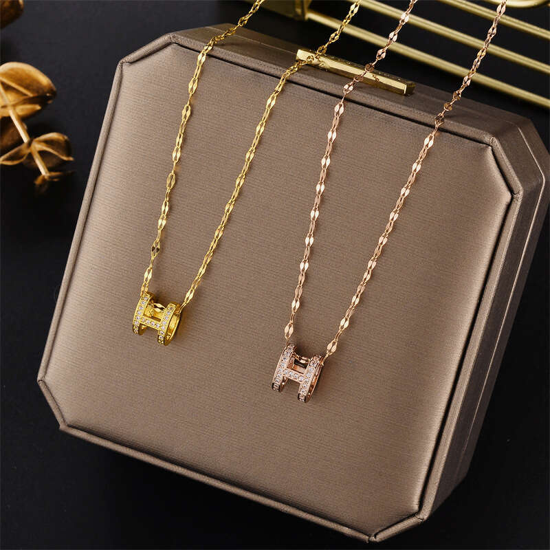 High-End Full Diamond Letter H Necklace Ins Simple Minimalist Style Clavicle Chain Choker For Women