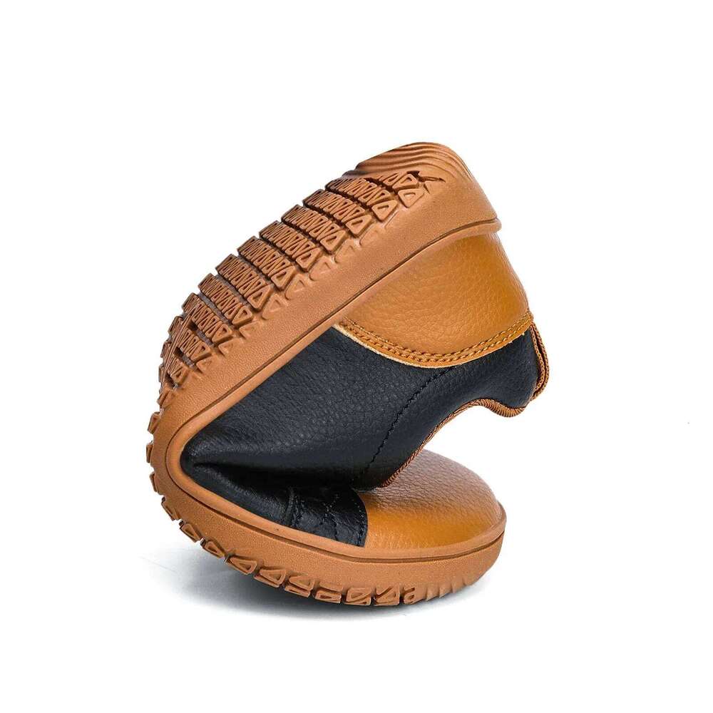 Boys Girls Barefoot Shoes Kids Wide Toe Minimalist Fashion Sneakers Lightweight Hook Loop Artificial Leather Walking Flats 26W0224