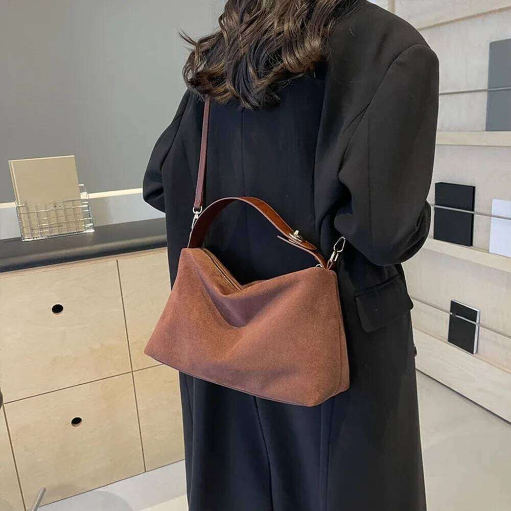 Zipper Faux Suede Pillow Shoulder and Crossbody Bags Simple Solid High Quality Handbags for Women 2024 Fashion Classic Versatile Z260224