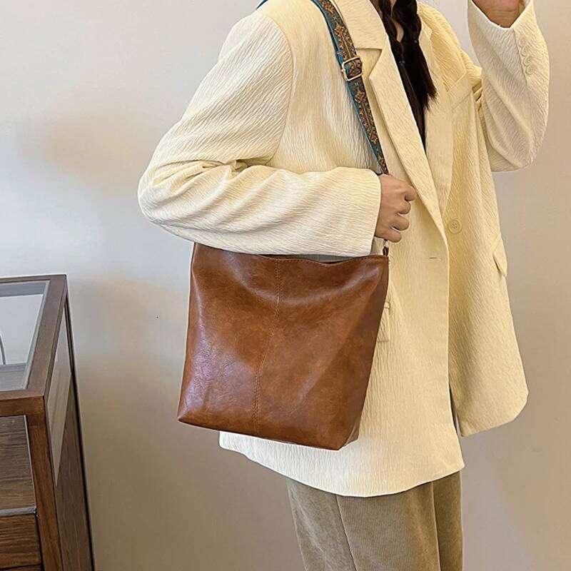 Large Capacity Women New Shoulder Retro Versatile Broadband Crossbody Tote Geometric Strap Bag Shopping Handbag Z260224