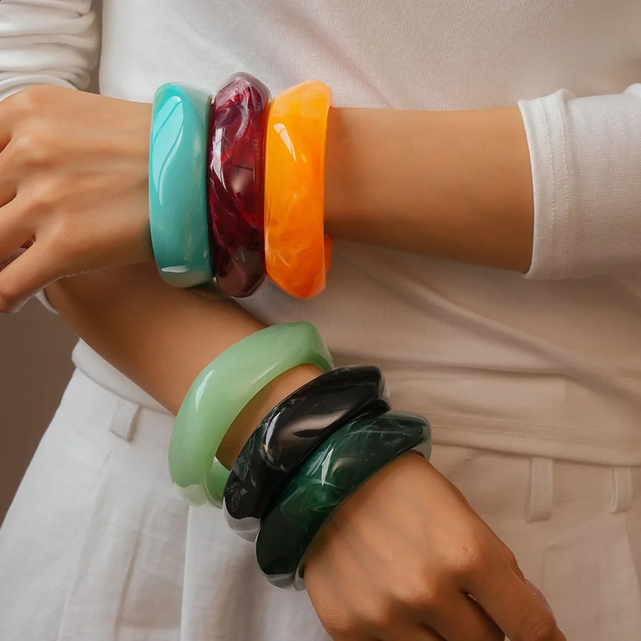 Multi-style Twisted Irregular Acrylic Bangles for Women Girl Geometric Square Wide Bracelet Couple Jewelry Accessories Gifts X 260120