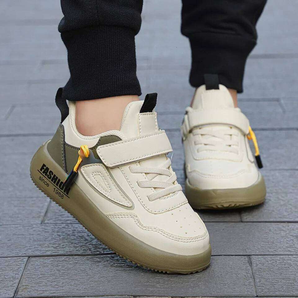 Kids' Sports Breathable Comfortable Skateboarding Shoes with Non-Slip Sole for Active Play Children's Casual Sneakers 26W0224