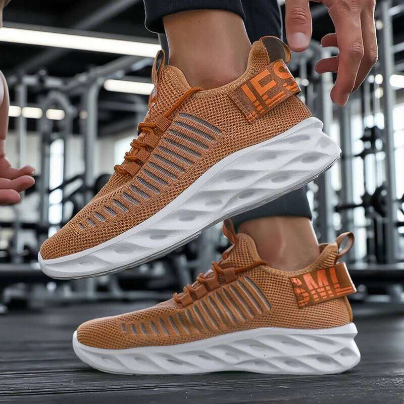 Summer Breathable Men's Shoes Lightweight Mesh Casual Lace-Up Male Tennis Shoe New Arrival Fashionable Sneakers Men