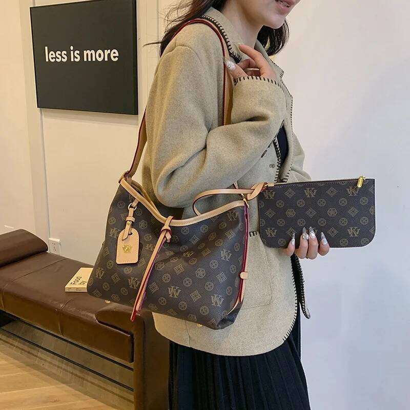 Inspired Retro Crossbody Bag Vintage Square Satchel Textured Leather Large Capacity Shopper With Logo Z260224