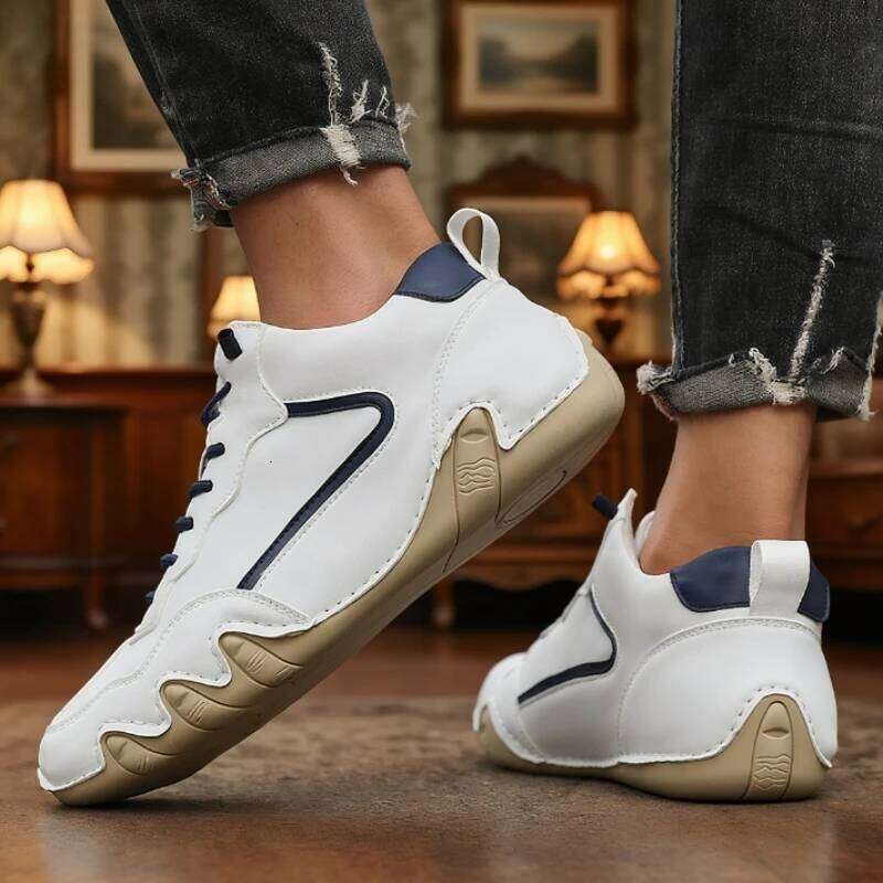 Men's Motorcycle Riding Boots Fashionable Low Cut Handmade Leather Sneakers Four Season Durable Anti Slip Rubber Leisure Loafers