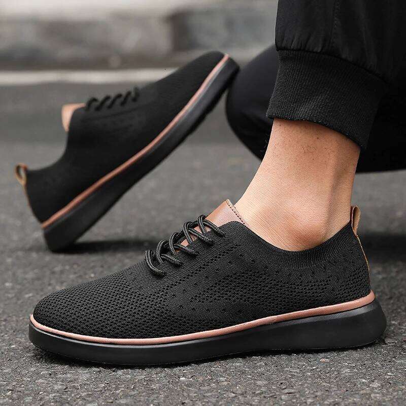 New Men's Knit Sneakers Lightweight Breathable Mesh Casual Non-Slip Soft Sole Fashion Daily Wear Comfortable Walking Shoes