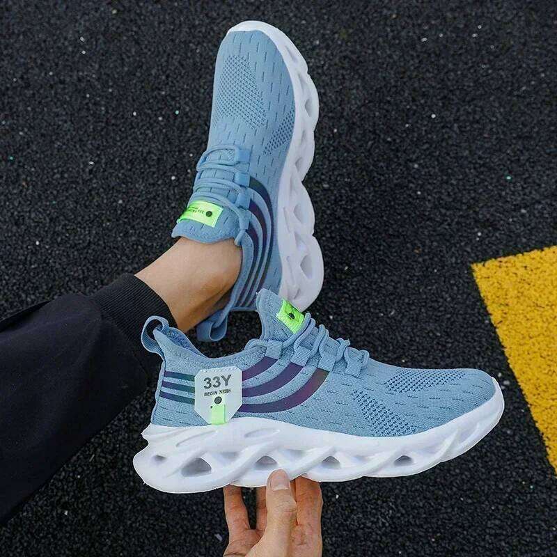 Breathable for Summer Hollow Fashion Casual Mesh Sports Shoes New Soft Sole Anti Slip Odor Proof Trainer Men