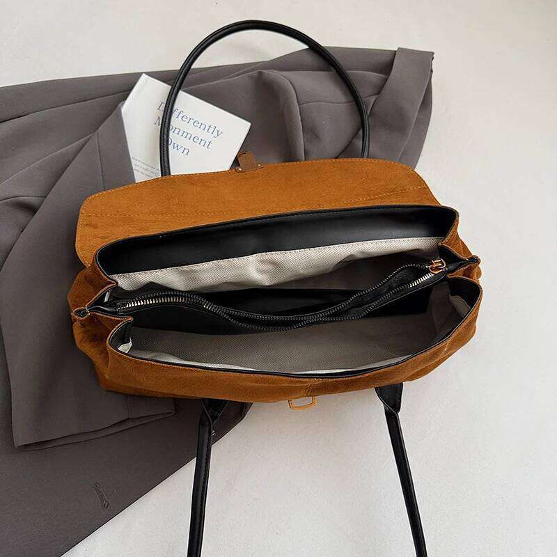 LEFTSIDE Women Large Capacity PU Leather Shoulder 2025 Winter Simple Short Handle Tote Bag Luxury Trend Handbags Z260224