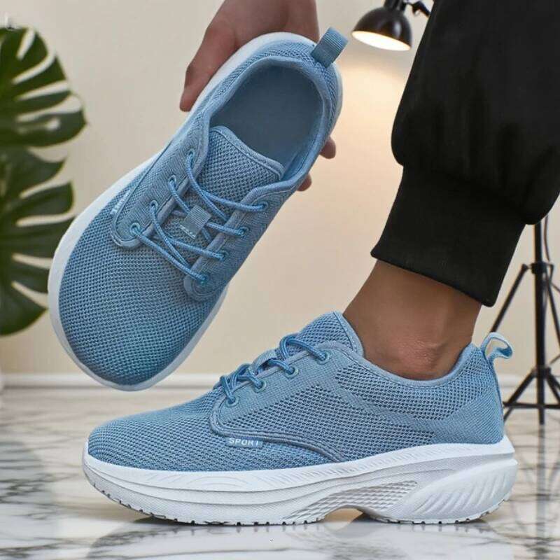 Men's Knitted Writing Comfortable Breathable Fit Platform Outdoor Walking Four Seasons Versatile Soft Bottom Hiking Shoes