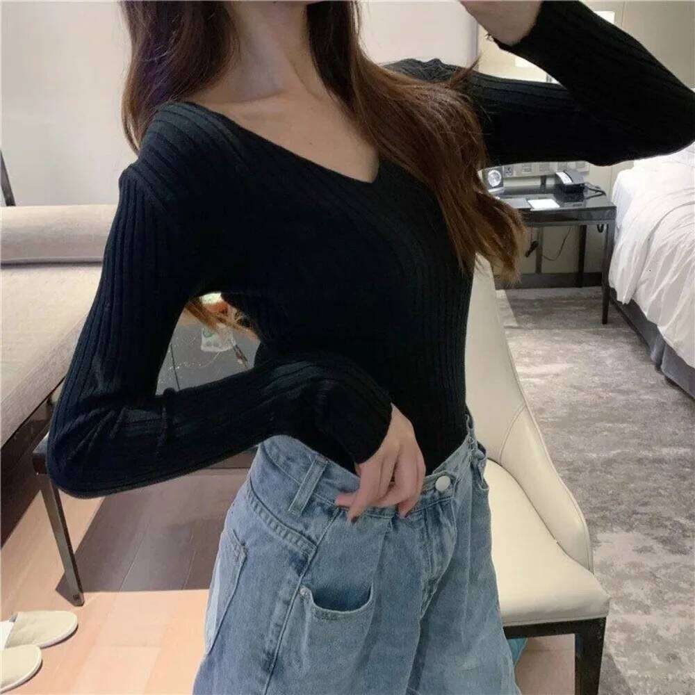 Autumn Winter Women Sweaters Casual Long Sleeve Knitted V Neck Pullover Sweater Femme Basic Solid Tops Fashion Clothes 26L0224