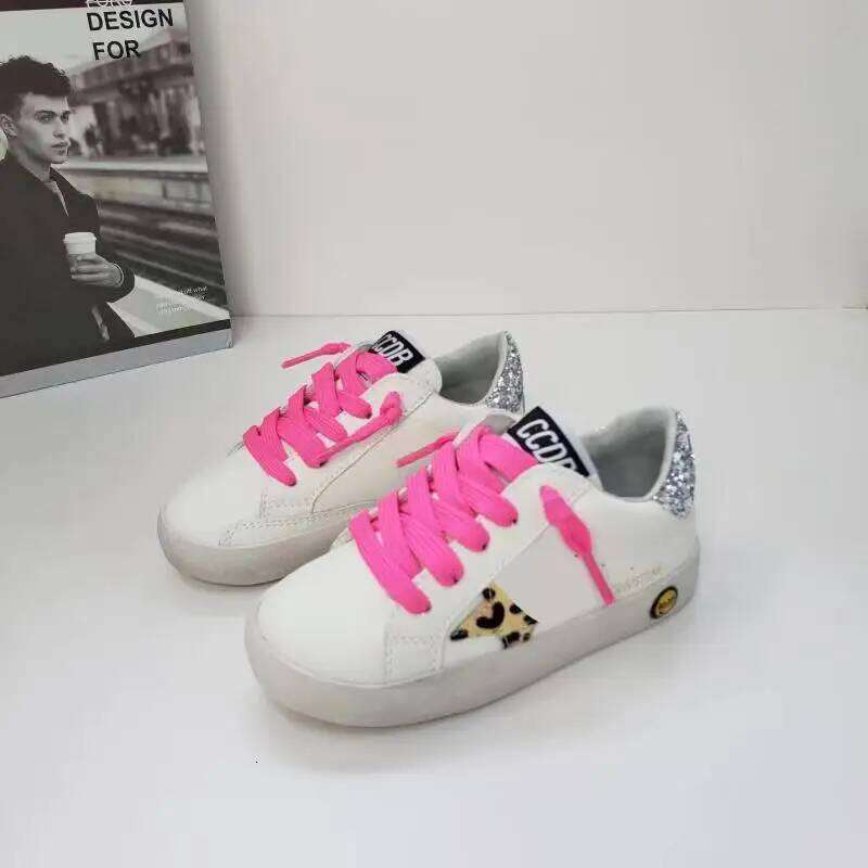 Casual Board Fashion Girls Solid Color Kids Shoes Lacquered Boys Soft Soled Velcro Front Lacing Sequin Sneakers 26W0224