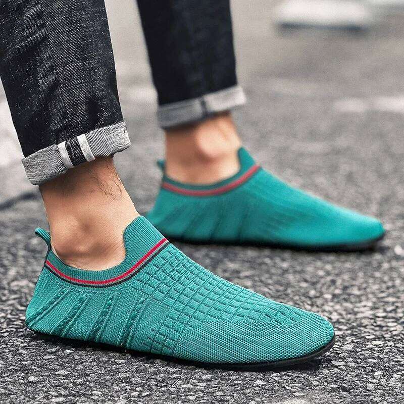 Fashion Outdoor Men Slip on Men's Casual Shoes Summer High Quality Mesh Sneakers Lightweight Breathable Male Walking Shoe