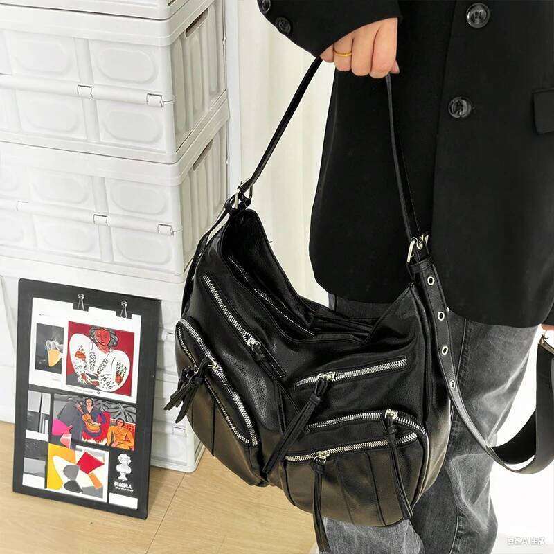 Retro Large Capacity Women's Soft PU Leather Motorcycle Multi-pocket Work Commuting One-Shoulder Crossbody Tote Bag Z260224