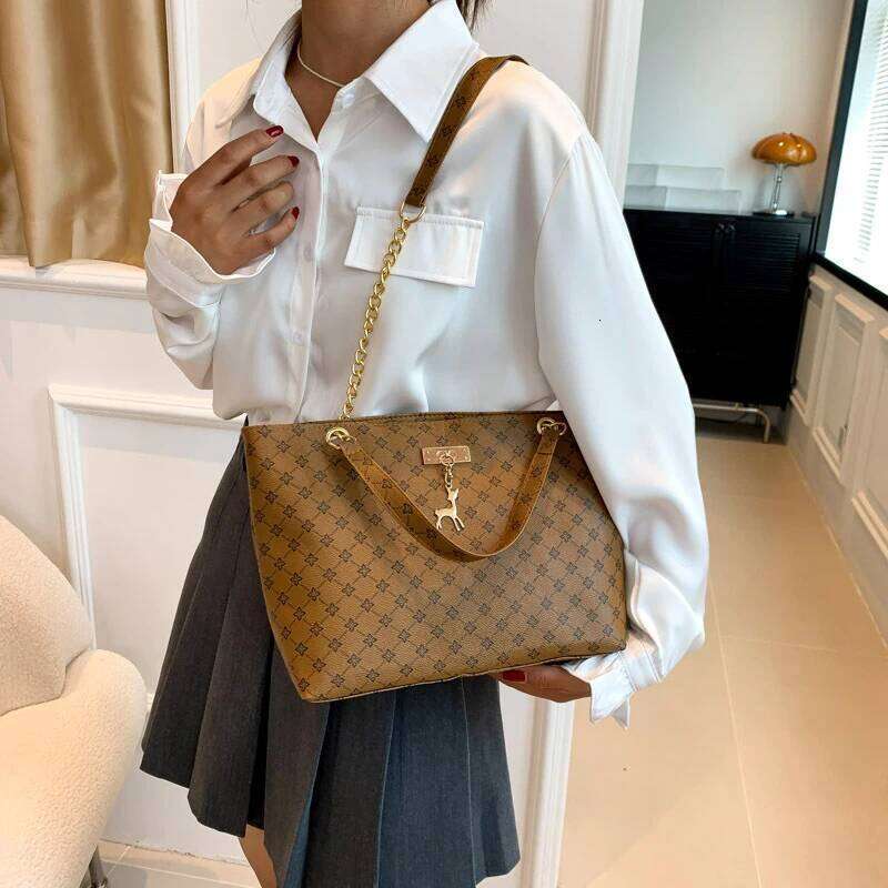 Summer High Quality PU Leather Fashion Large-capacity Shoulder Armpit Women's Bag Work Student Travel Female Retro Handbag Tote Z260224