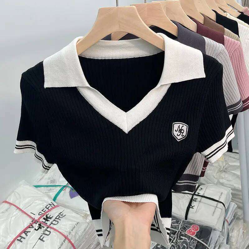 Knit Polo Shirt Short V-neck Top Designs Women's Summer Tees Spice Girls Lapel Color Combination Streetwear Womenswear Trends 26W0224