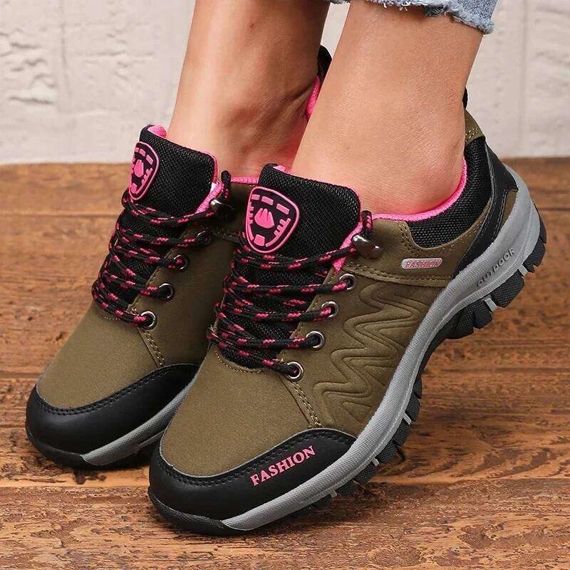 Women's Hiking Sneakers Fashionable Breathable Upper Outdoor Camping Anti Slip Flexible Female Designer Vulcanized Shoes