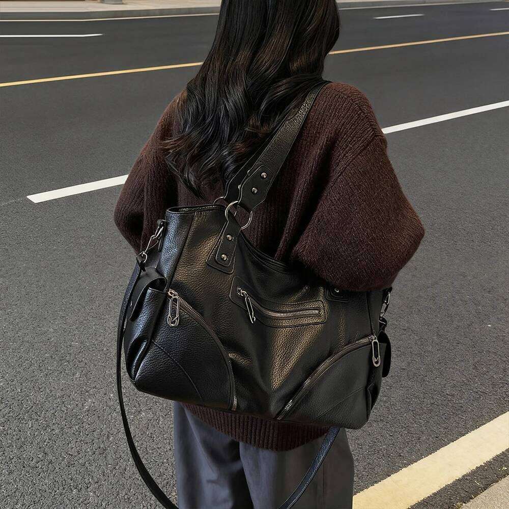 Korean Version of Niche Design Commuter Tote Large Capacity Motorcycle Carrying Shoulder Crossbody Bag, Spicy Girl Style Z260224