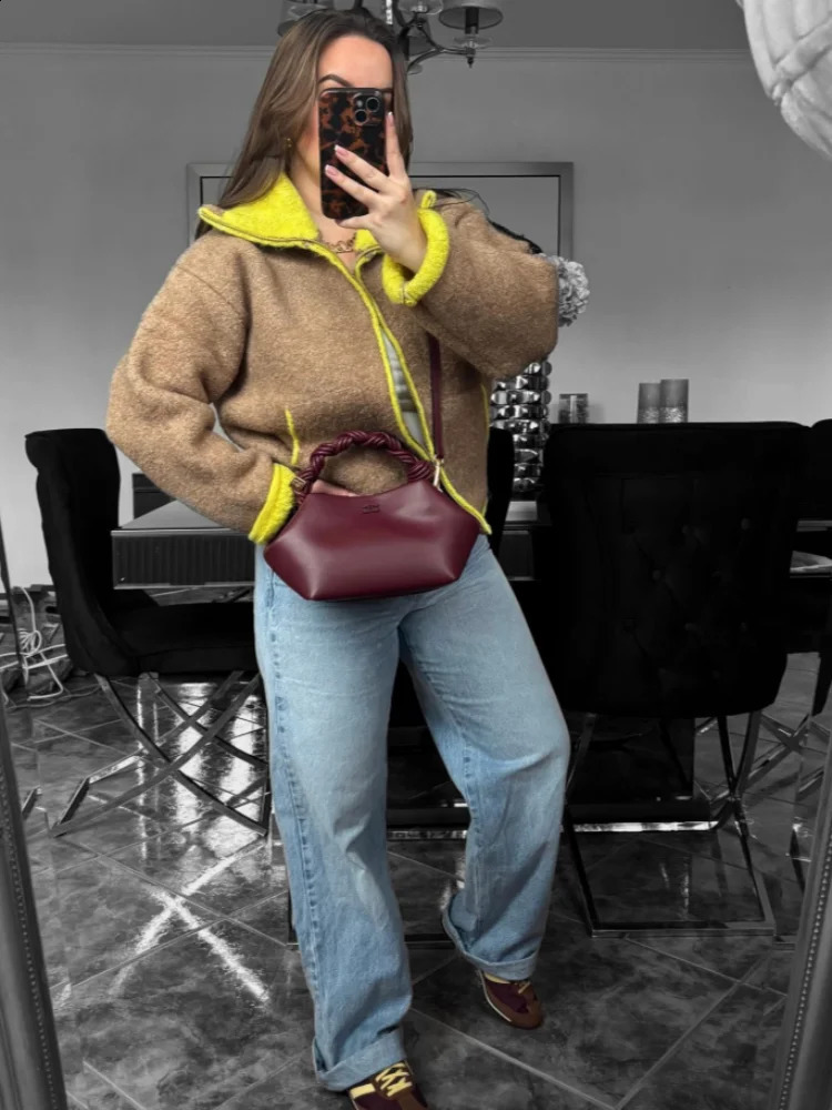 Khaki Plush Fashion Zipped Coat Women Chic Stand Collar Pocket Loose Short Sweater Cardigan Lady Commute Street Outerwear 260126