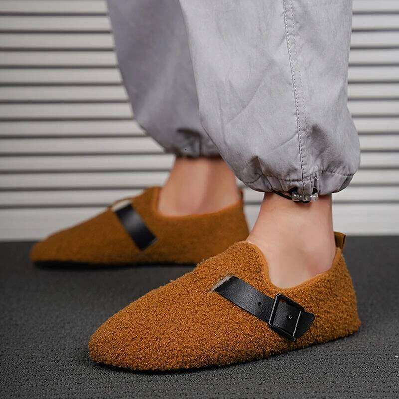 MAEDEF Cotton Winter Warm Men Soft Comfortable Shoes Mens Sneakers Thin Bottom Snow Boots Women's Slippers