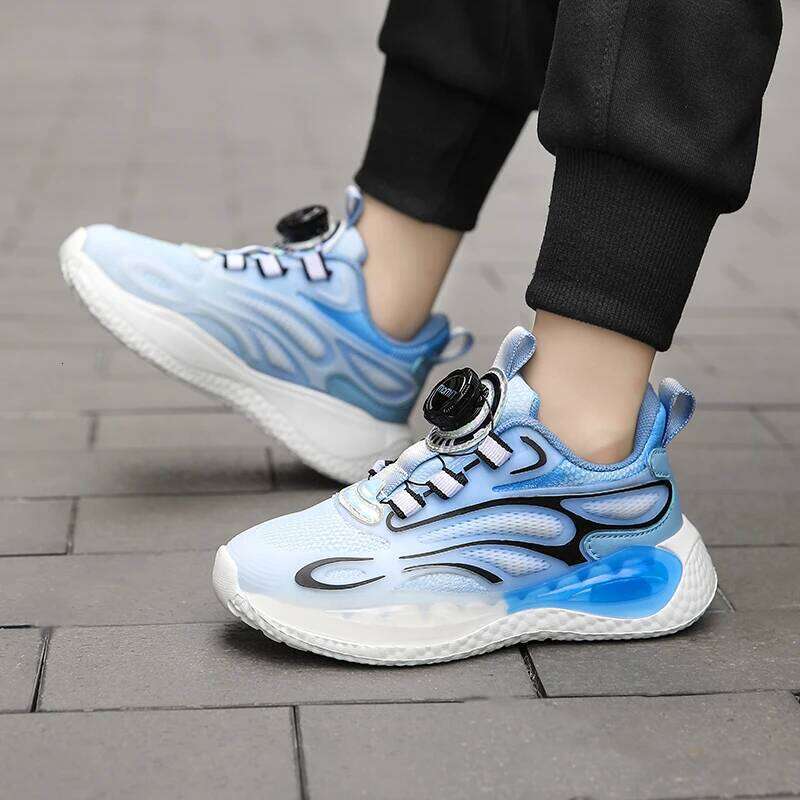 Children's Running Shoes 2026 New Anti-Slip Wear-Resistant Boys sneakers Outdoors Lightweight Students Jogging Boots 26W0224