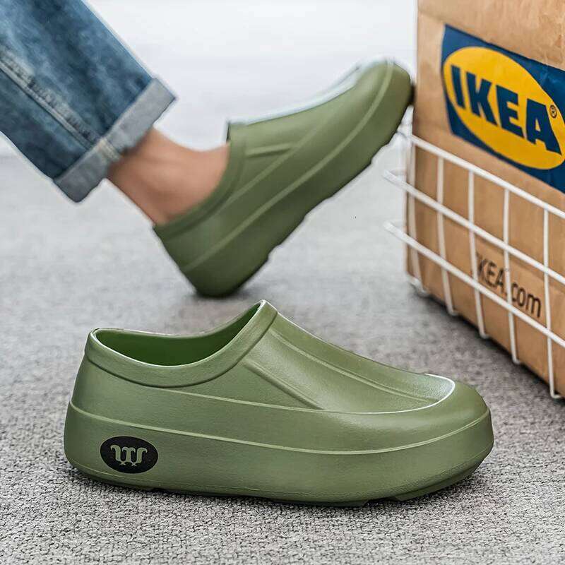 Professional Chef's Shoes Are Anti Slip Waterproof Oil Resistant High End Kitchen Specific Summer Odor Proof for Men Slippers