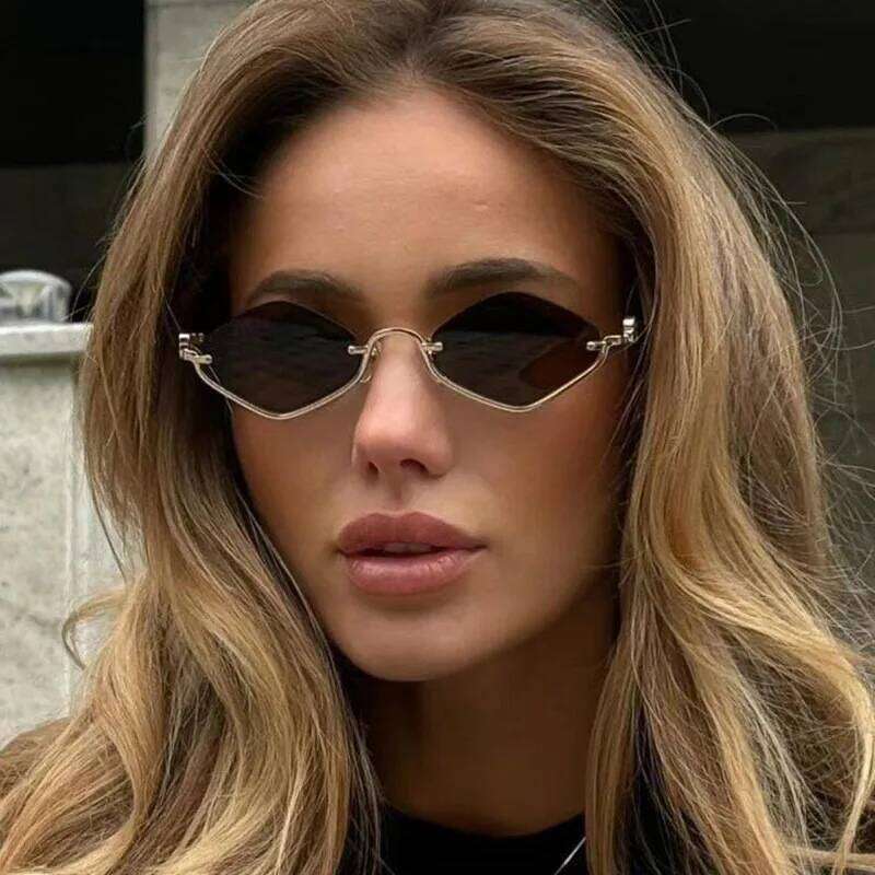 Fashion Small Polygonal Sunglasses Women Brand Metal Half Frame Glasses Ladies Hipster Sexy Cat Eye Shades Vintage 26W0224