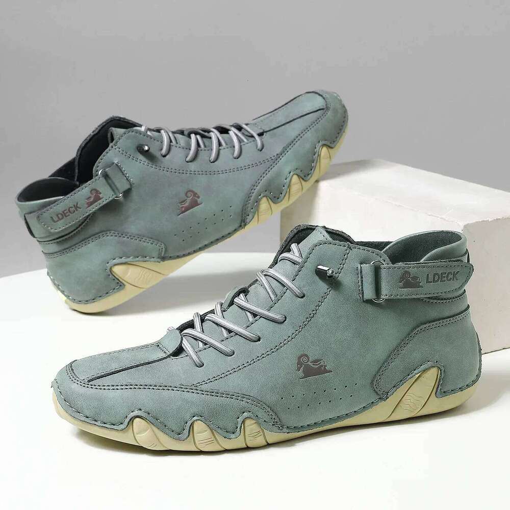 Retro Men's Simple Versatile Waterproof Wear Resistant Soft Soled Walking Shoes Breathable Comfortable Travel Flat Boots