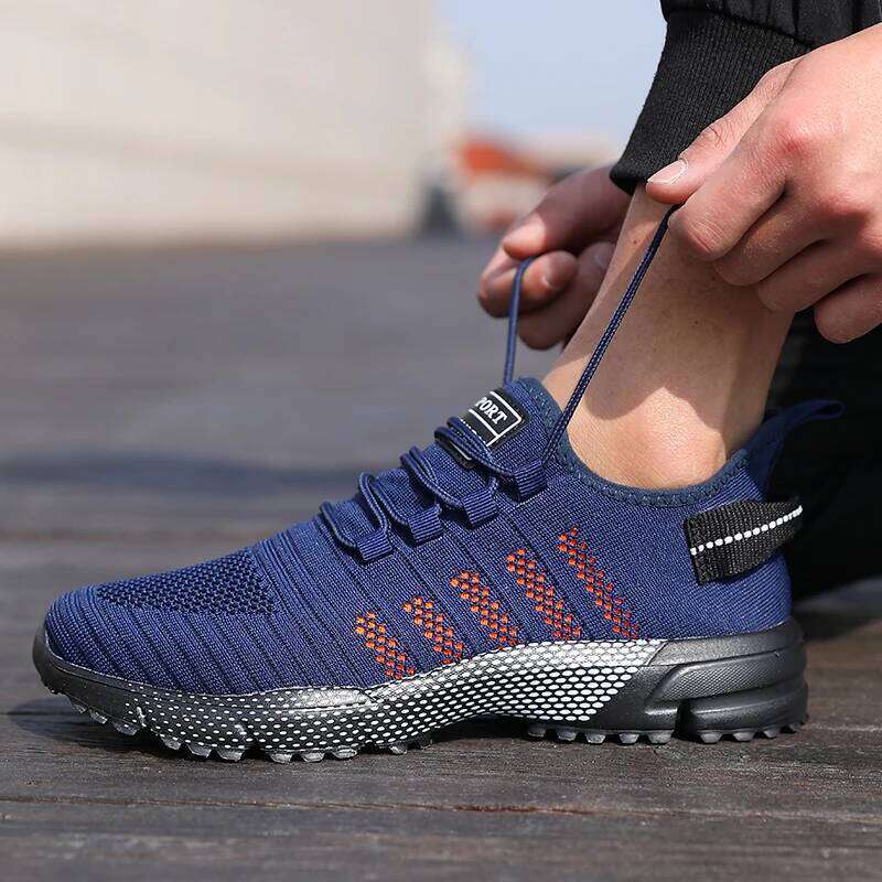Stylish Running Shoes Summer Breathable Eye Catching Sneakers Anti-Skid Sole for Urban Style Lightweight Men's Casual Shoe