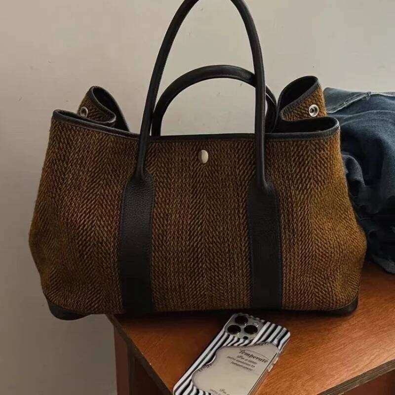Autumn and Winter New Niche High-Fashion Wool Single-Shoulder Tote Bag Z260224