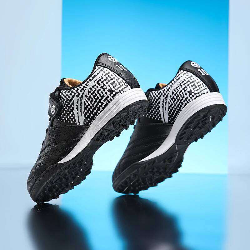 Children's cleat soccer shoes suitable for boys and girls, leather upper, waterproof, rubber non-slip sole, lightweight, Velcro 26W0224