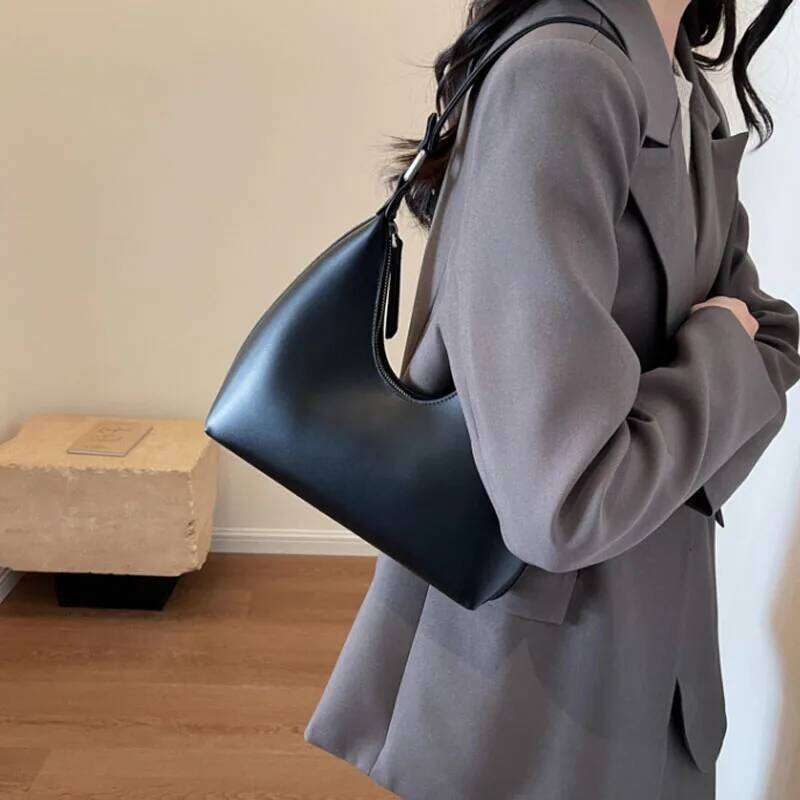 Fashion Underarm Shoulder Bags For Women PU Leather Pure Color Armpit Bag 2024 New Luxury Purses And Handbag Z260224