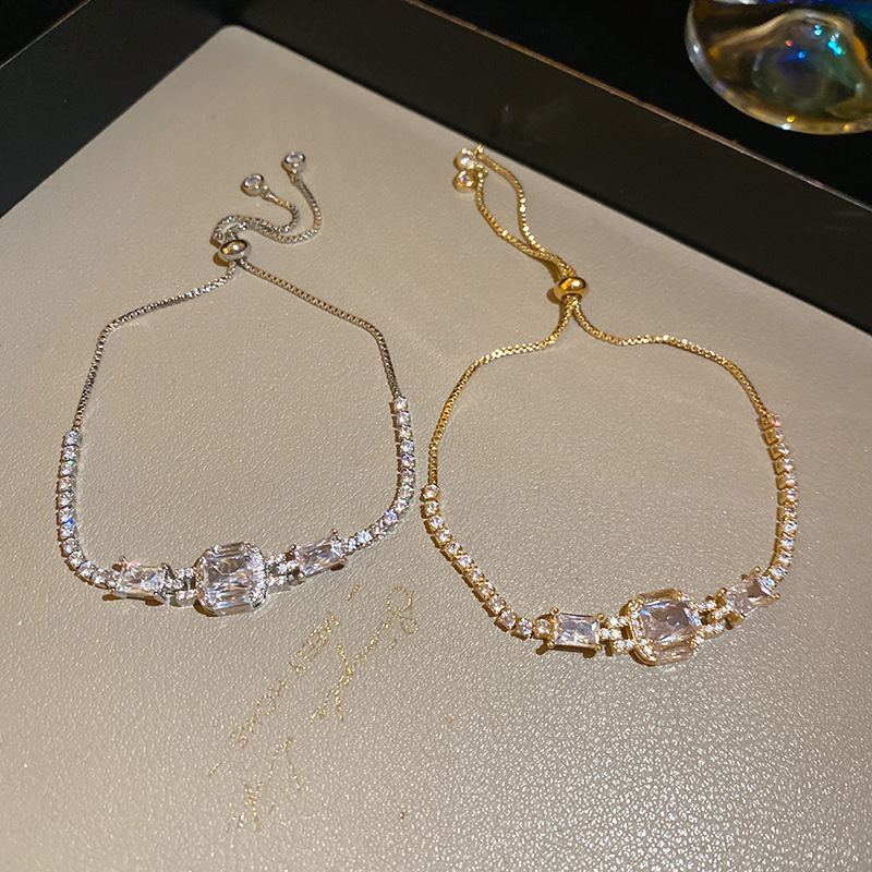 Luxurious zircon square interlocking adjustable bracelet, light luxury with a high-end feel, new fashionable versatile wristband jewelry wholesale