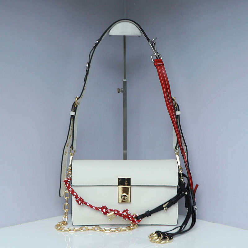 Luxury Shoulder Bags Totes Hobo New Soft Sound Motorcycle Messenger Retro Pendant Flip Lock Genuine Leather Small Square Bag For Women SENYY