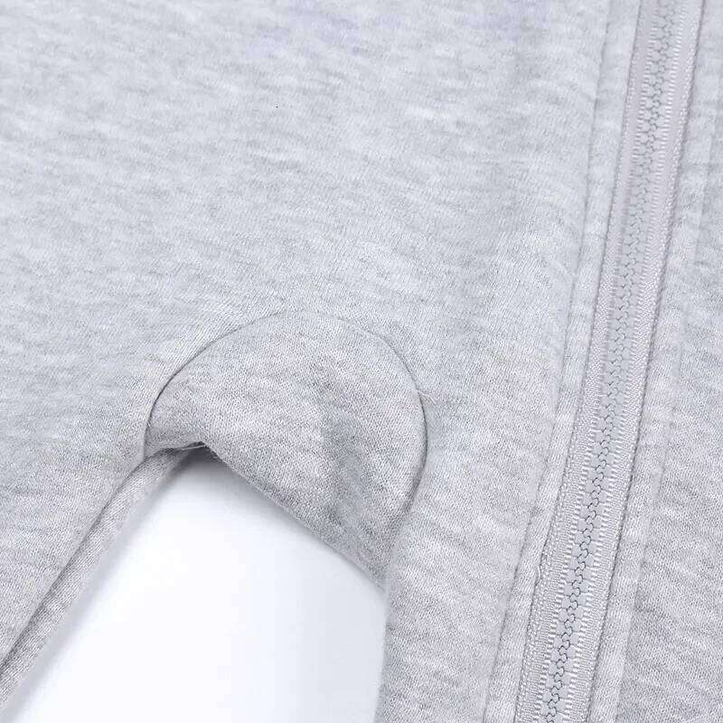 Spring Autumn Girl Fashion Solid Color Newborn Baby Clothes Cotton Long Sleeve Hooded Infant Romper 3-18 Months 26H0224