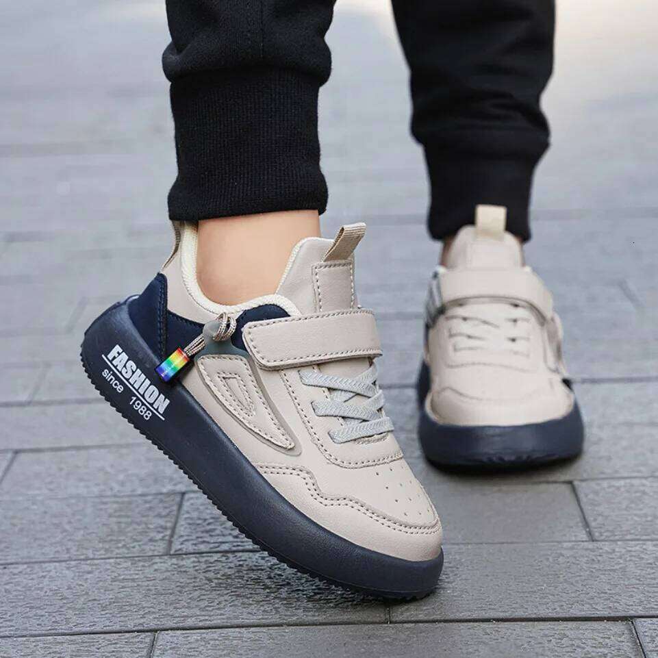 Kids' Sports Breathable Comfortable Skateboarding Shoes with Non-Slip Sole for Active Play Children's Casual Sneakers 26W0224