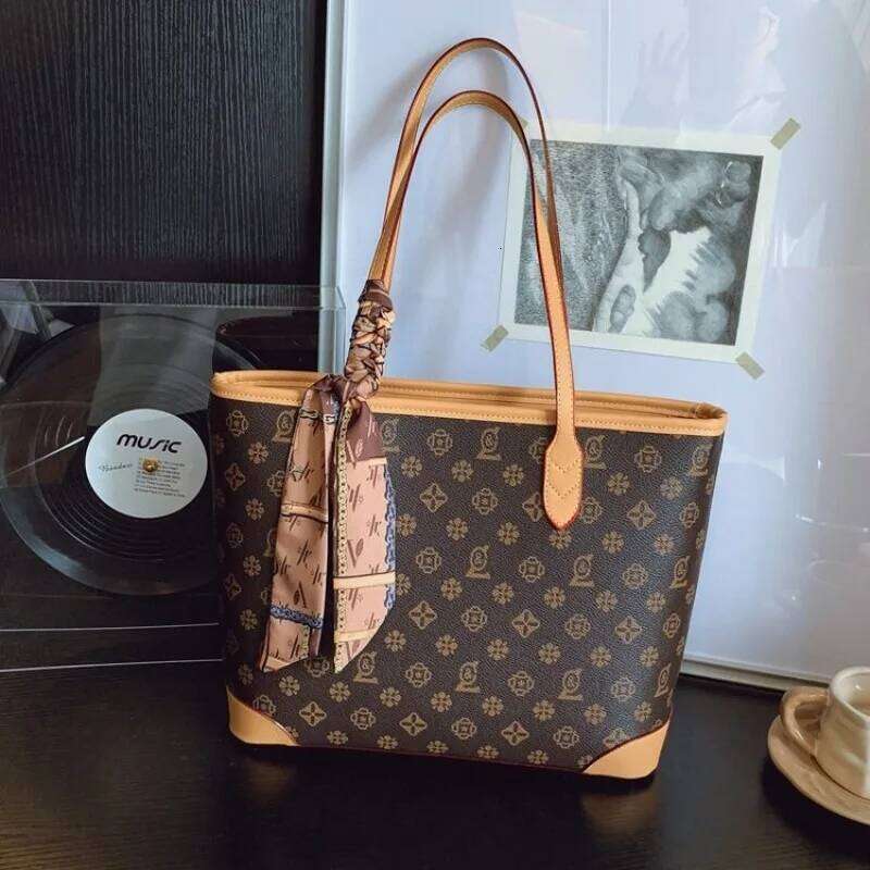 Unique Leisure Business Stylish Handbag For Women With Vintage Crossbody Design And Large Capacity Elegant Z260224