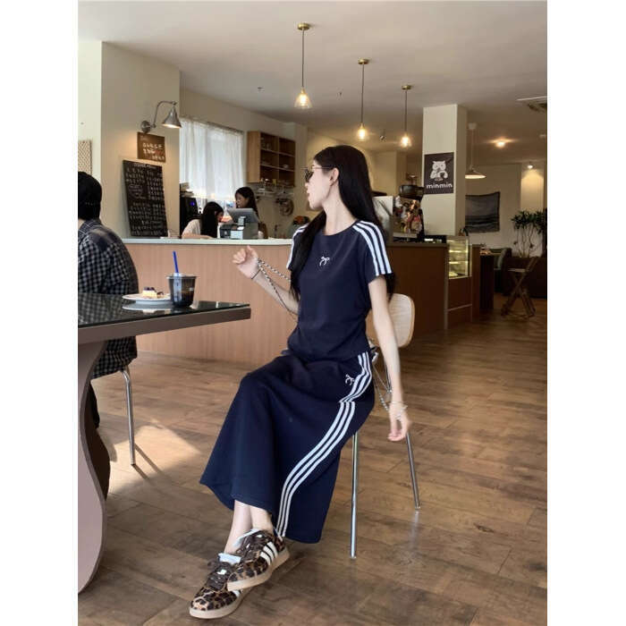 Casual Sports Set Women's Bow Short Sleeved T-shirt Spring and Summer Hip Hugging Half Length Skirt Two Piece Set