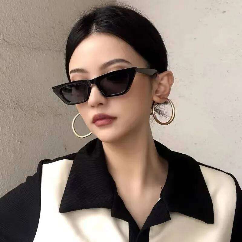 Vintage Cat Eye Sunglasses Woman Retro Shades Black Sun Glasses Female Fashion Small Frame Mirror Square Oculos De Sol 26W0224