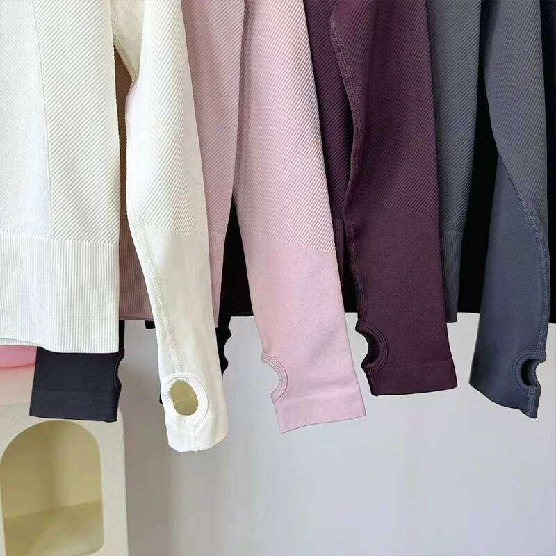 Women's New Seamless Knitted Round Neck Long Sleeve Yoga Fitness Sports Top Slim Fit for Autumn And Winter 26Y0224