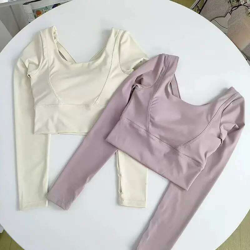 Women's Long Sleeve Yoga Outfit with Crossed Straps Beautiful Design And Fixed Chest Pads for Fitness Pilates Exercise 26Y0224