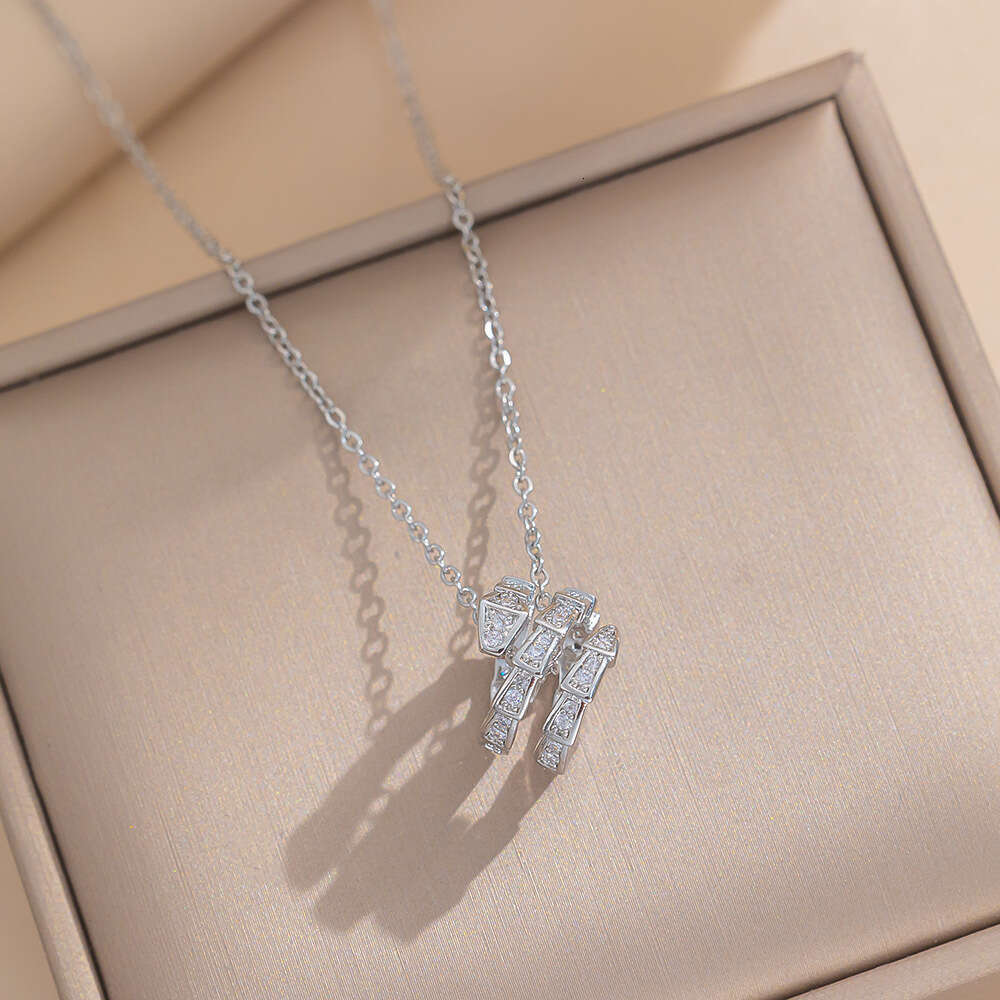 Light Luxury European And American Fashion Snake-Shaped Snake Bone Ring High-End Adjustable For Women