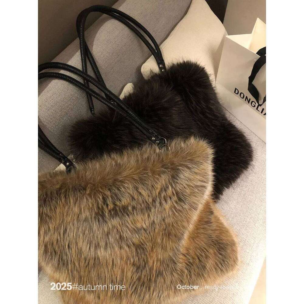 Fluffy Plush Tote Winter Soft Warm Faux Fur Bags for Women Handbags Large Capacity Shoulder Bag NEW Shopper Purses Z260224