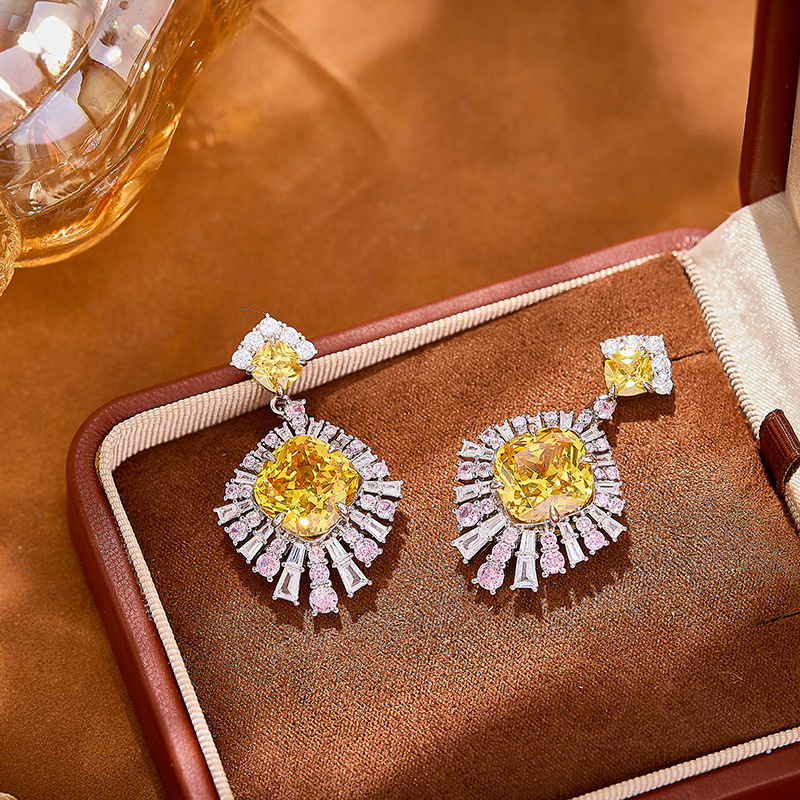 Earrings Flower Yellow Diamond Earrings, Gold-Plated, Color-Blocking Inlay Earrings, Women's Daily Commuting Earrings