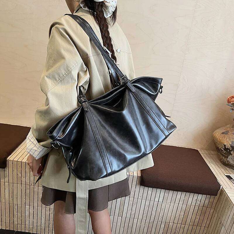 Quality Retro Big Tote Bags For Women 2025 Winter New Large Capacity Shopper Shoulder Crossbody Bag Practical Handbags Z260224