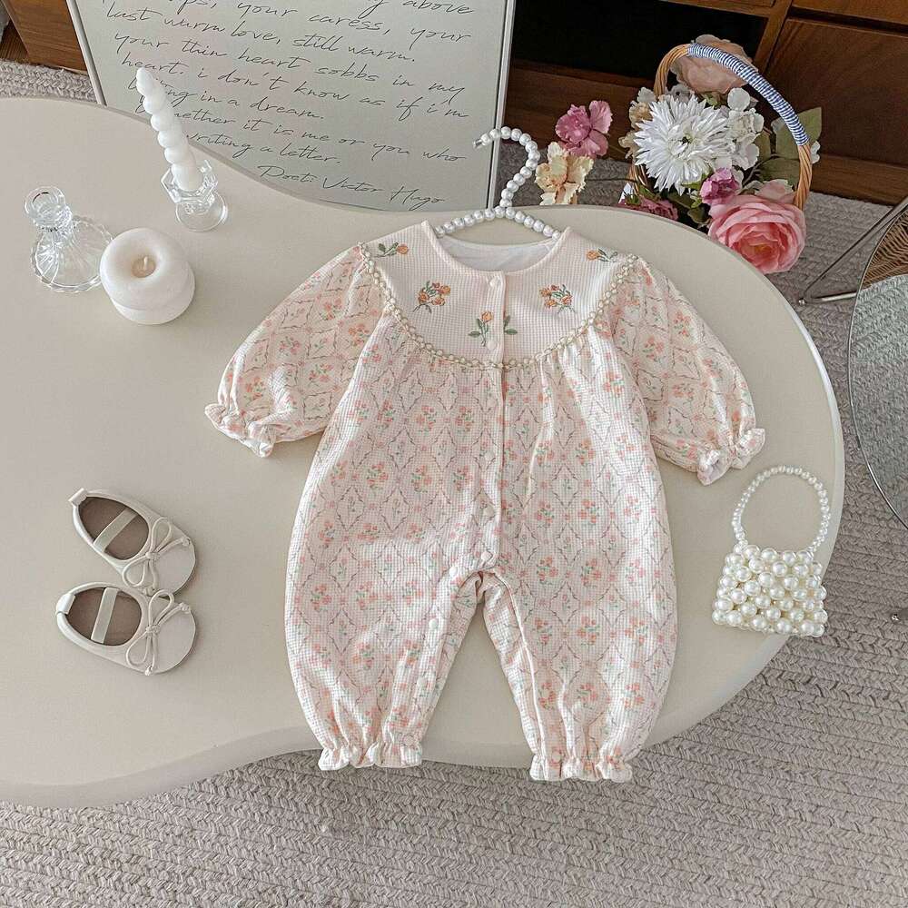 Autumn and winter girls' clothing: one-piece pants, flower-patterned sleeves, long crawl 26H0224