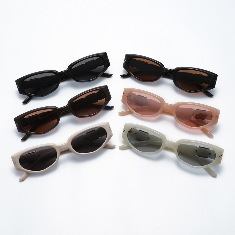 Vintage Black Small Frame Cat Eye Sunglasses For Women With Round Faces, Slimming And High-End Feel, European American Style 2026 New Model, UV Protec