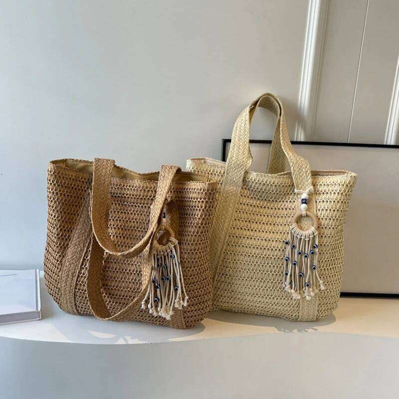 Summer Woven Tote High Capacity Portable Shoulder Bag for Beach Tourism And Vacation Popular New Trend Z260224