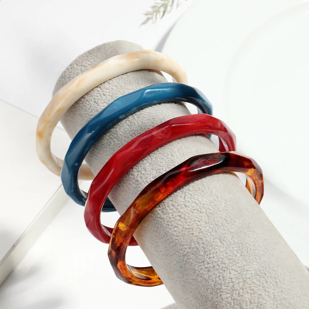 Bohemia Acrylic Cross-Section Geometric Thin Cuff Bangle for Women Boho Resin Irregular Bracelet 2025 Jewelry 260120