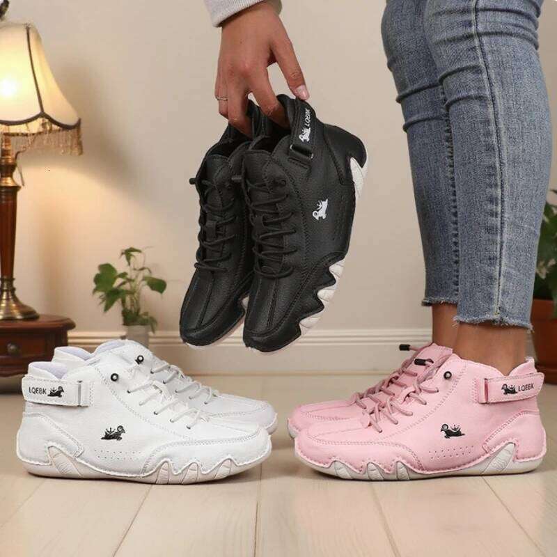 Luxury Bare Women's Fashion Sneakers Design Soft Bottom Breathable Non Slip Walking Shoes Outdoor Driving Motorcycle Boots