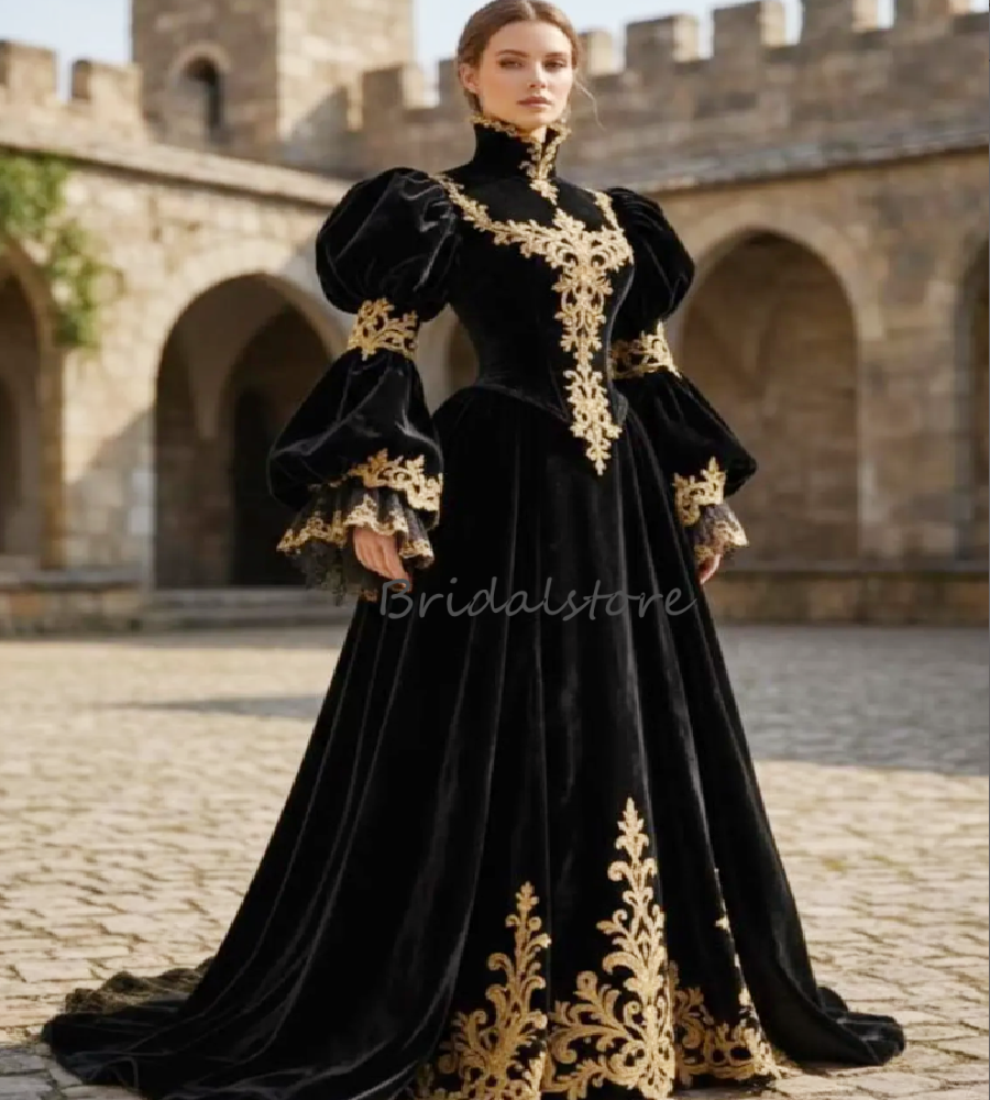 Fantasy Black 16th Century Celtic Evening Dress 2026 Bustle Renaissance Velvet Prom Dress Gold Lace Masquerade Costume Formal Party Bespoke Occasion D
